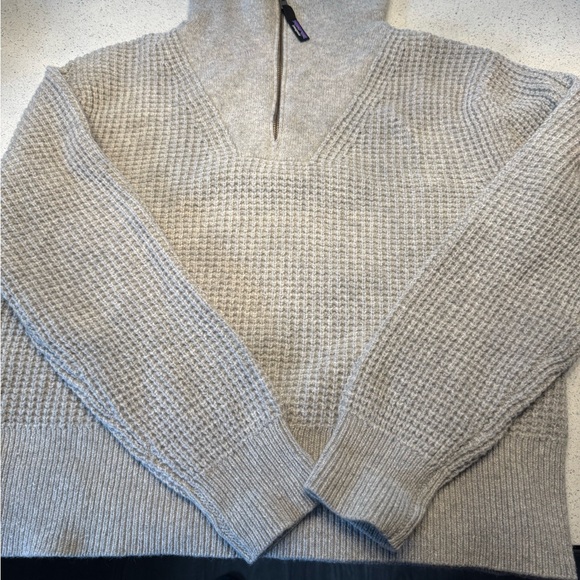 Patagonian’s wool 1/4 zip sweater - Picture 4 of 7